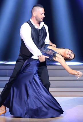 رامي عيّاش يرقص الـwatltz في Dancing With the Stars